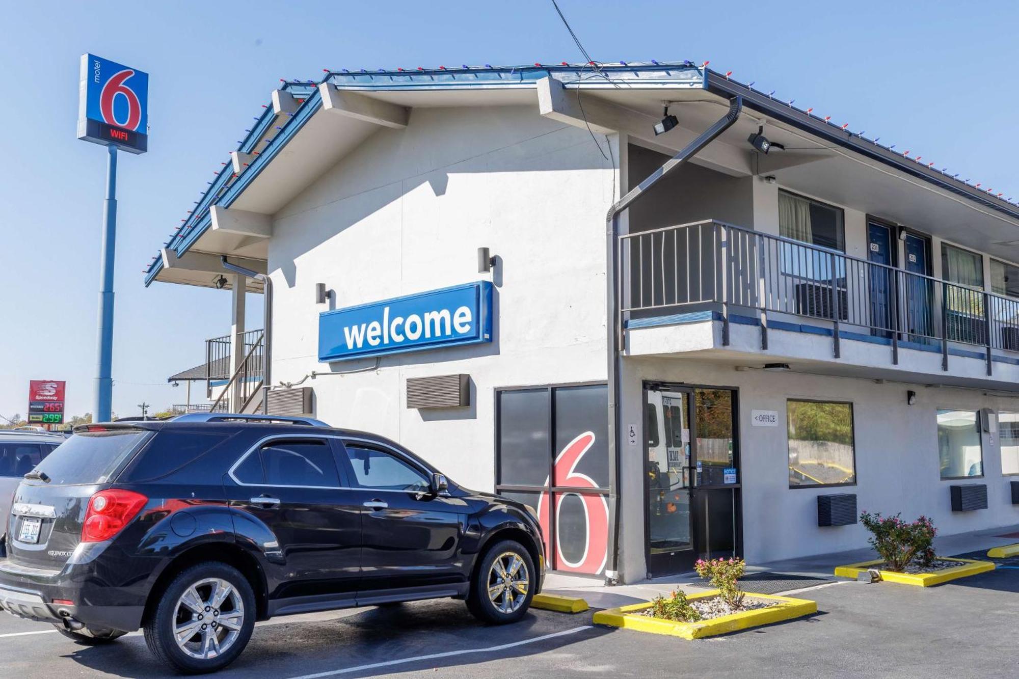 Motel 6 Elizabethtown Eksteriør billede